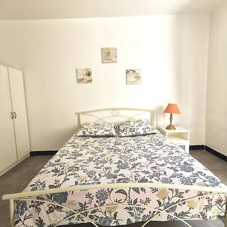Apartment Secret Garden - Plages & Commerces -parking Prive- Wifi