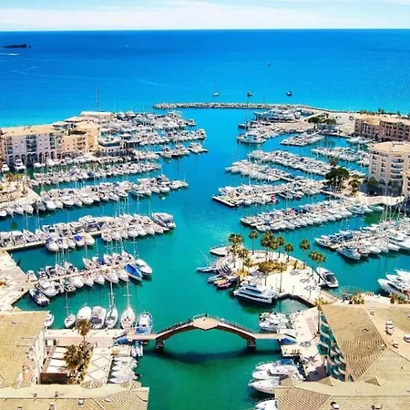 Apartment Secret Garden - Plages & Commerces -parking Prive- Wifi