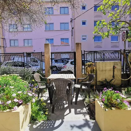 Secret Garden - Plages & Commerces -parking Prive- Wifi Apartamento Fréjus